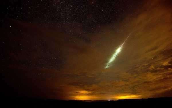 Meteor Reportedly Explodes Over US Air Base, Military Keeps Silence
