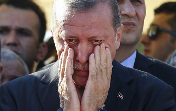 Popular Turkish Singer Gets 10-Month Prison Sentence for Insulting Erdogan