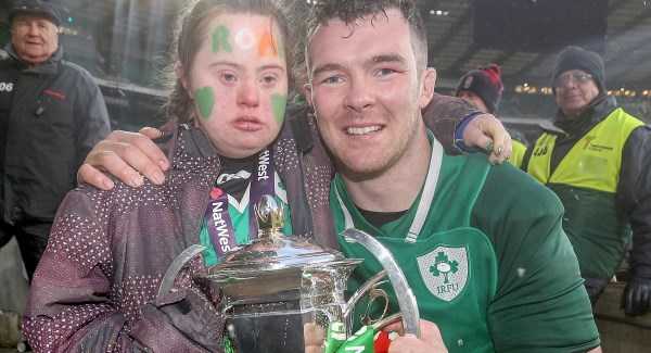 Peter O’Mahony gives 6 Nations winner’s medal to young Ireland fan