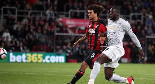 Chris Smalling and Romelu Lukaku on target as Manchester United canter to victory