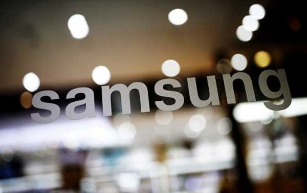 Samsung Releases Internet-Blocking Not-So-Smartphone in South Korea