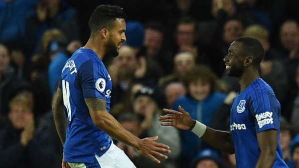 Is Theo Walcott set for a new position at Everton? The MNF panel discuss...