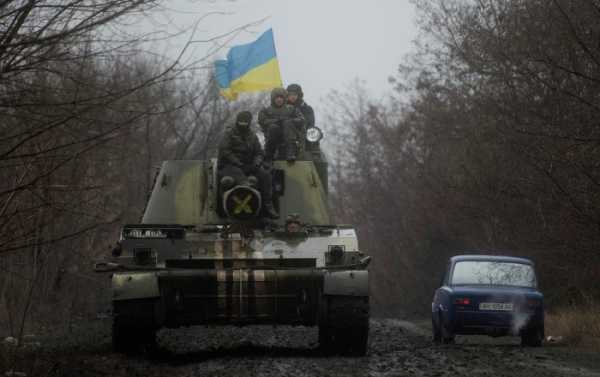 UK Activists Picket Ukrainian Embassy on Anniversary of Donbass Operation