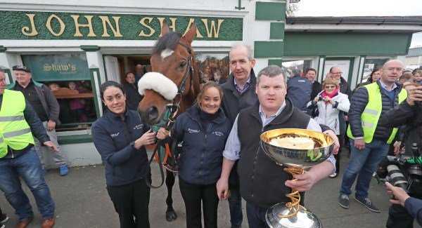 Summerhill turn out to welcome Grand National champion Tiger Roll home