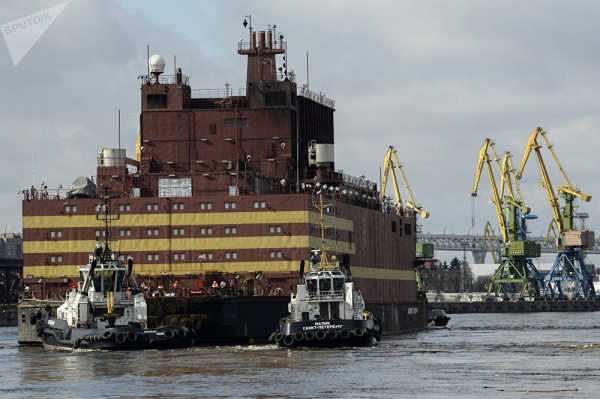 Media Fusses as Russia's Floating Nuclear Plant Sets Sail (PHOTO, VIDEO)
