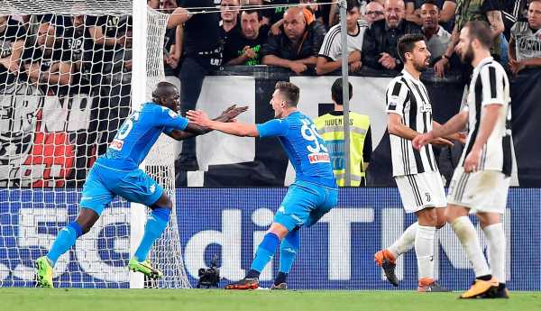 Watch Napoli’s fans and players absolutely lose it after late winner at Juventus