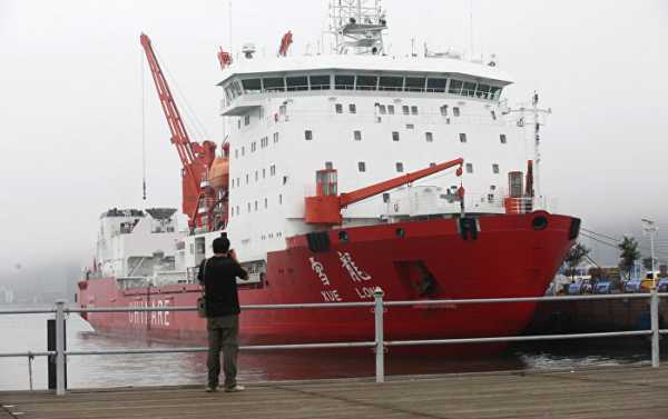 China's First Home-Built Icebreaker Assembly Begins