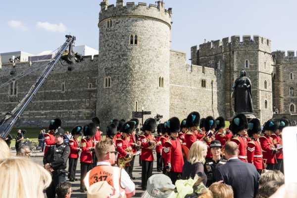 Outside Windsor Castle’s Walls During Prince Harry and Meghan Markle’s Wedding | 