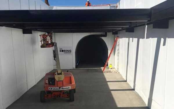 Musk Gives Sneak-Peak of His 'Boring Tunnel' in LA, Says Almost Ready for Launch