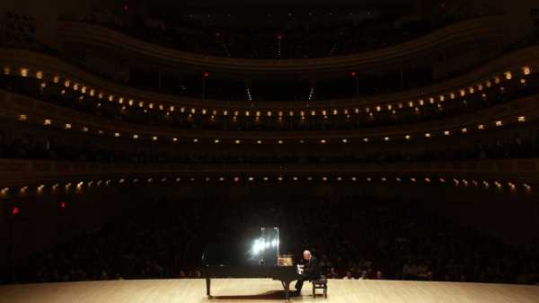 Maurizio Pollini at Carnegie Hall: A Piano Concert as Dramatic as the Movies | 