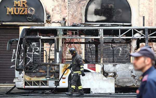 Bus Explodes in Rome's Historic Center (PHOTO, VIDEO)