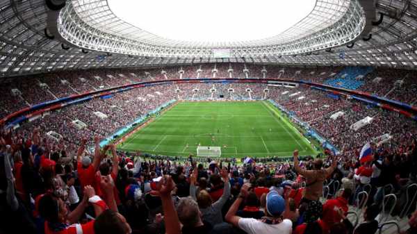 Russia 5-0 Saudi Arabia: World Cup hosts make light of pressure