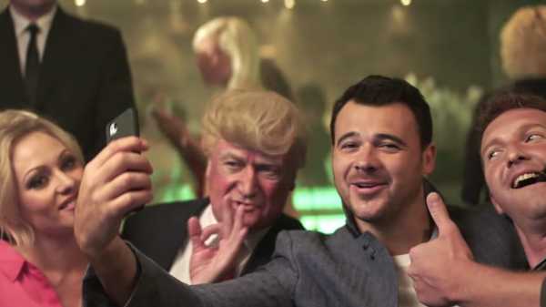A Star of the Trump-Russia Scandal Makes a Trolling Music Video | 