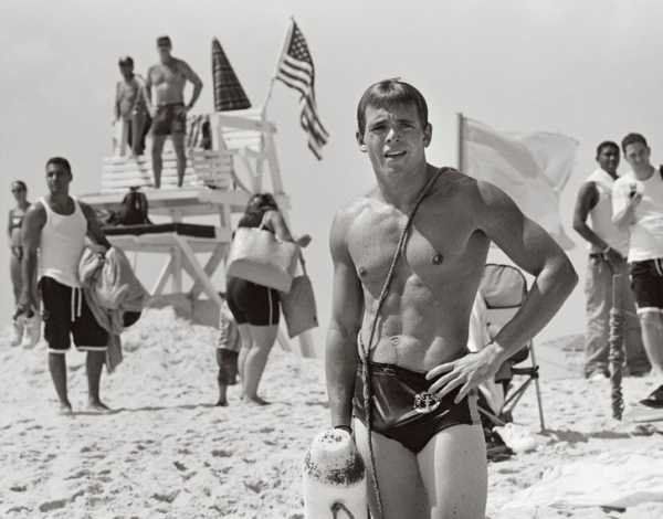 Three Decades of Lifeguards at New York’s Jones Beach | 