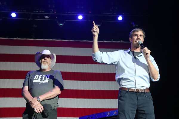 Beto O’Rourke is blowing Ted Cruz out of the water in fundraising