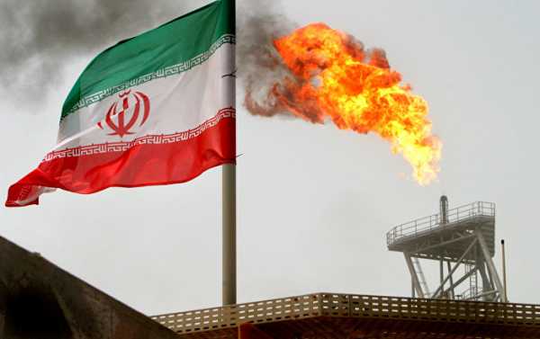 Iranian Oil Exports May Decrease by 0.5Mln Barrels Over US Sanctions – Reports