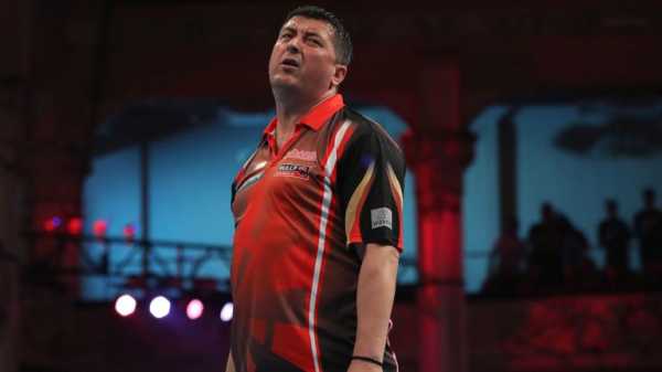 Gary Anderson wins maiden World Matchplay title at the Winter Gardens in Blackpool