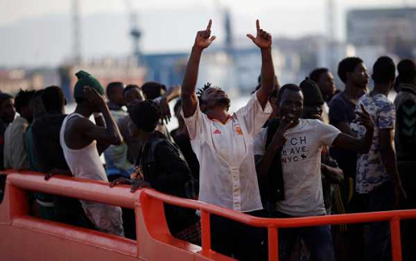 Italian Deputy PM Demands EU Border Protection 'Before Taking a Single Migrant'