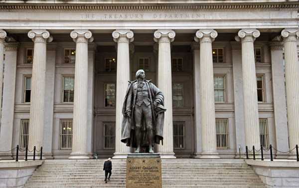 Investors Dump US Treasury Bonds, Buy Dollars After GDP Data