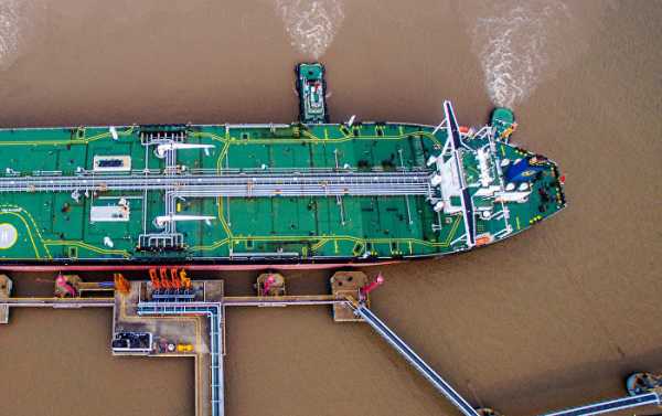 Researchers: Chinese Importers to Face Higher Crude Oil Prices Amid Trade War