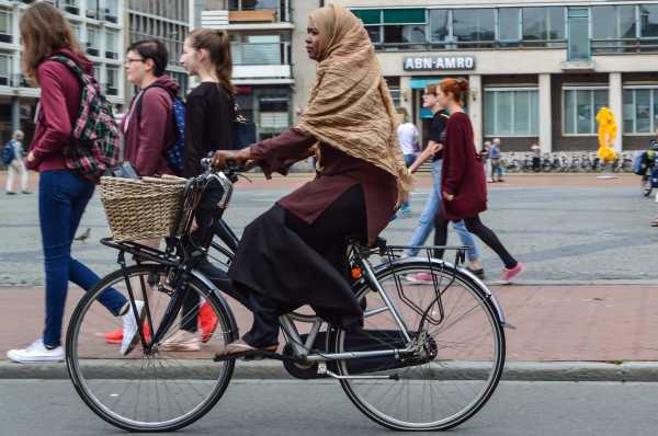 No helmets, no problem: how the Dutch created a casual biking culture