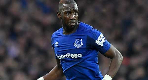 Aston Villa compele loan signing of Yannick Bolasie from Everton