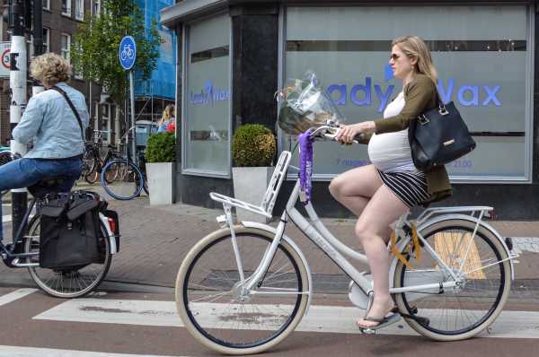 No helmets, no problem: how the Dutch created a casual biking culture