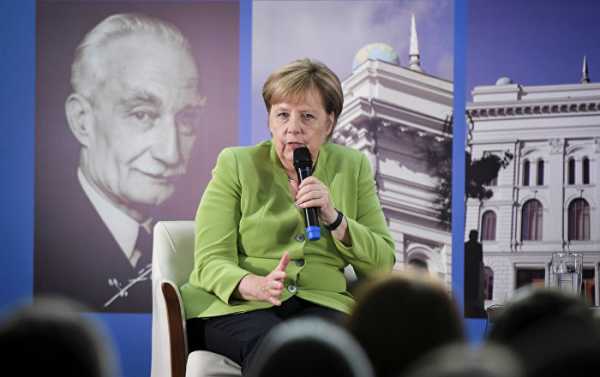 German Media Deems Merkel's Caucasus Tour a 'Signal to Putin'