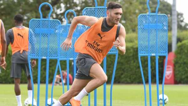 West Ham close to agreeing deal to sign Arsenal striker Lucas Perez