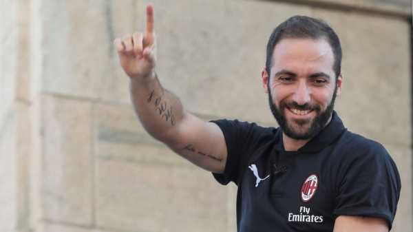 Gonzalo Higuain says 'everyone' wanted him at AC Milan