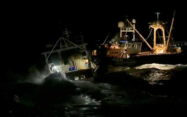 Scallop Wars: French Fisherman Says Brits' Big Appetites Make Deal Difficult