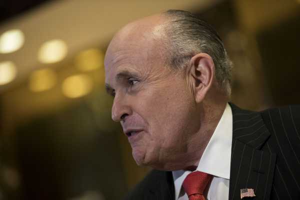 Trump lawyer Rudy Giuliani tries to do Manafort damage control, fails
