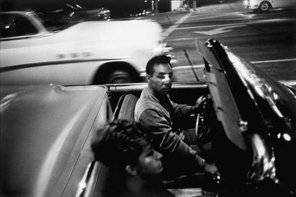 How Garry Winogrand Transformed Street Photography | 