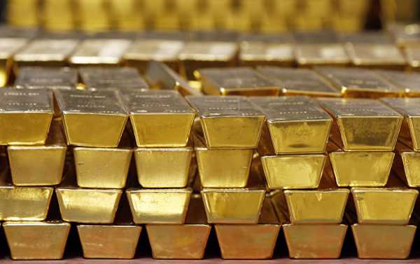 India Accumulates Gold, Sells US Treasury Securities to Insulate Country