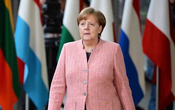 'Lightheadedness': German Historian Slams Merkel's 'Double Standards' Policy