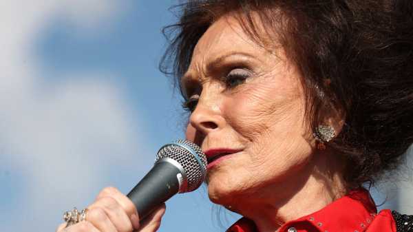 Loretta Lynn’s New Album, and the Trail She Blazed in Country Music | 