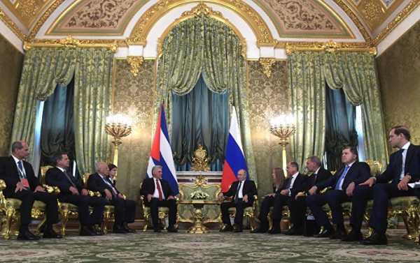 Russian and Cuban Presidents Support Int'l Efforts to Prevent Arms Race in Space