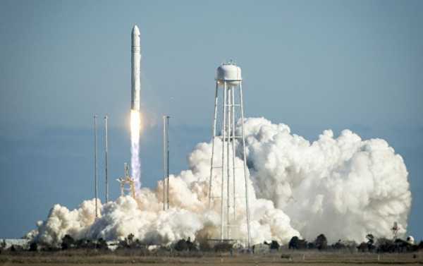 Cygnus NG-10 Spacecraft Blasts Off for ISS in Virginia Aboard Antares Rocket