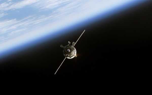 Russian Space Freighter Docks With ISS in Automatic Mode