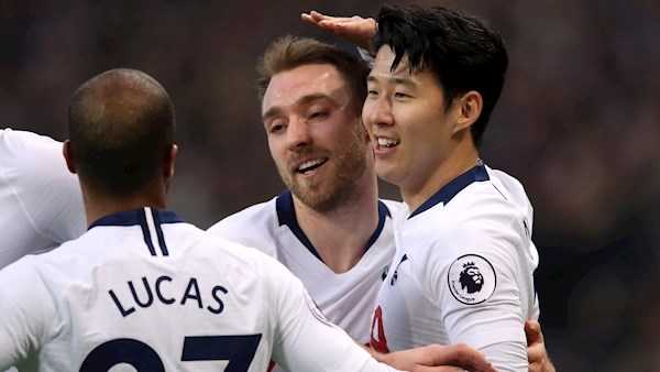 Spurs smash Bournemouth to move into second in the table