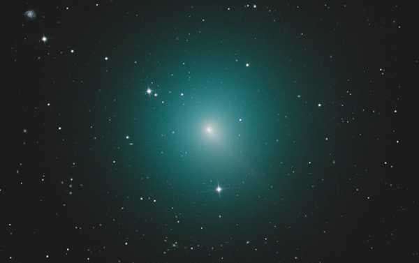 Fuzzy Green ‘Christmas Comet’ to Make Closest Flyby in Centuries