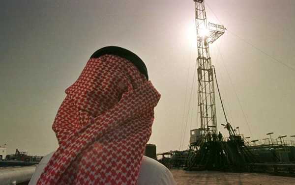 Riyadh to Cut Oil Output by Extra 200,000 Bpd Under New Deal - Iraqi Minister