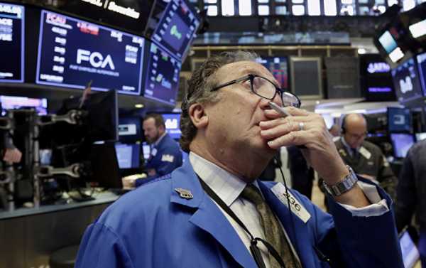 US Stocks Plunge Amid Fears Trade Row With China to Amplify