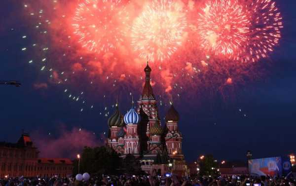WATCH: Moscow Celebrates the New Year as Russia Enters 2019