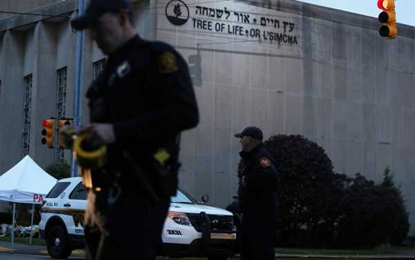 Anti-Semitic Fliers Found in Pittsburgh Synagogue Shooting Neighborhood (PHOTO)