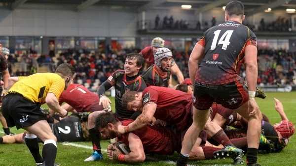 Kleyn's second half score gives Munster narrow win