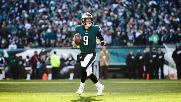 Why Philly Loves the Eagles’ Big Nick Foles, the N.F.L.’s Best Backup | 