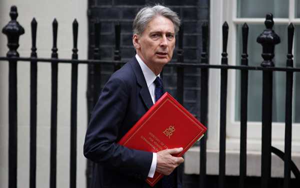 UK Chancellor Warns No-Deal Brexit Could Disrupt Economy in Near-Term