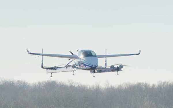 WATCH Boeing’s Flying ‘Car’ Takes Its First Flight