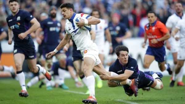 France recover from England drubbing to beat Scotland for first win of campaign